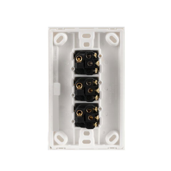 Transco Switch 3 Gang 10a S3 - Image 3